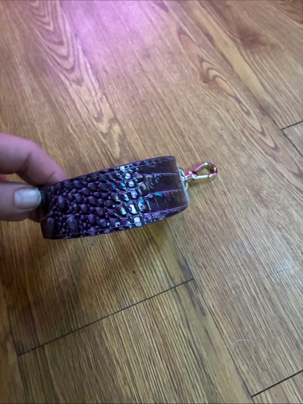 Brahmin Purple Croc-Embossed Leather purse/Bag Strap with Gold Clip NEW